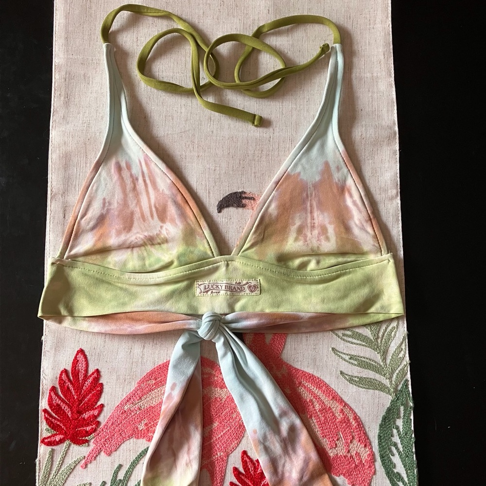 🤎LUCKY Halter Style Bikini Top 🌴♠️☀️